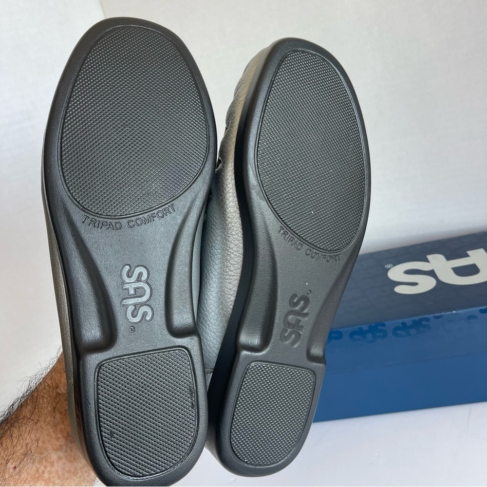 NEW SAS women's metro loafer - narrow in pewter
Women size 9.5 WW Made In USA - Picture 7 of 10